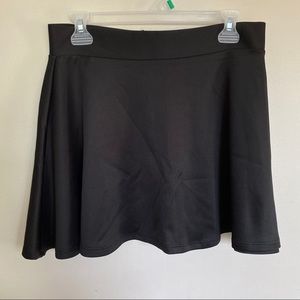 5/$25 🚨LAST CHANCE🚨 Black skirt
